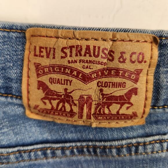 Levi's Women's Classic Bootcut Jeans Medium Wash Size 4 - Picture 5 of 8